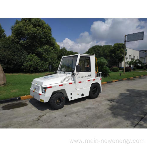 Airport luggage baggage tractor